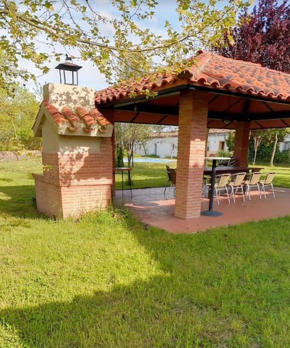 Granja De Cantarinas Ciudad-Rodrigo Екстериор снимка